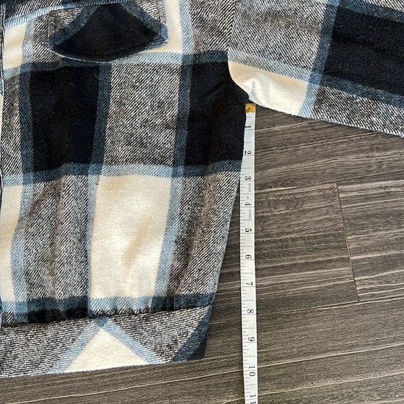 Flannel Jacket - Picture 8 of 9